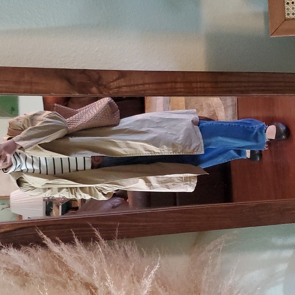 Tribeca Design Studio lightweight trench coat - Picture 12 of 14